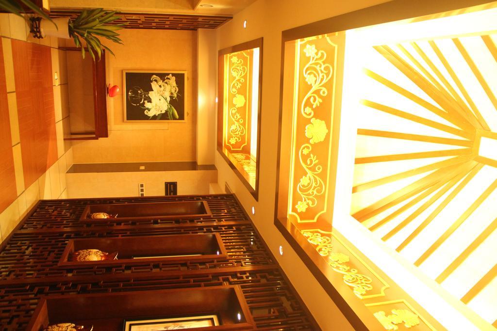 Yuyao Yonghegong Hotel Екстериор снимка