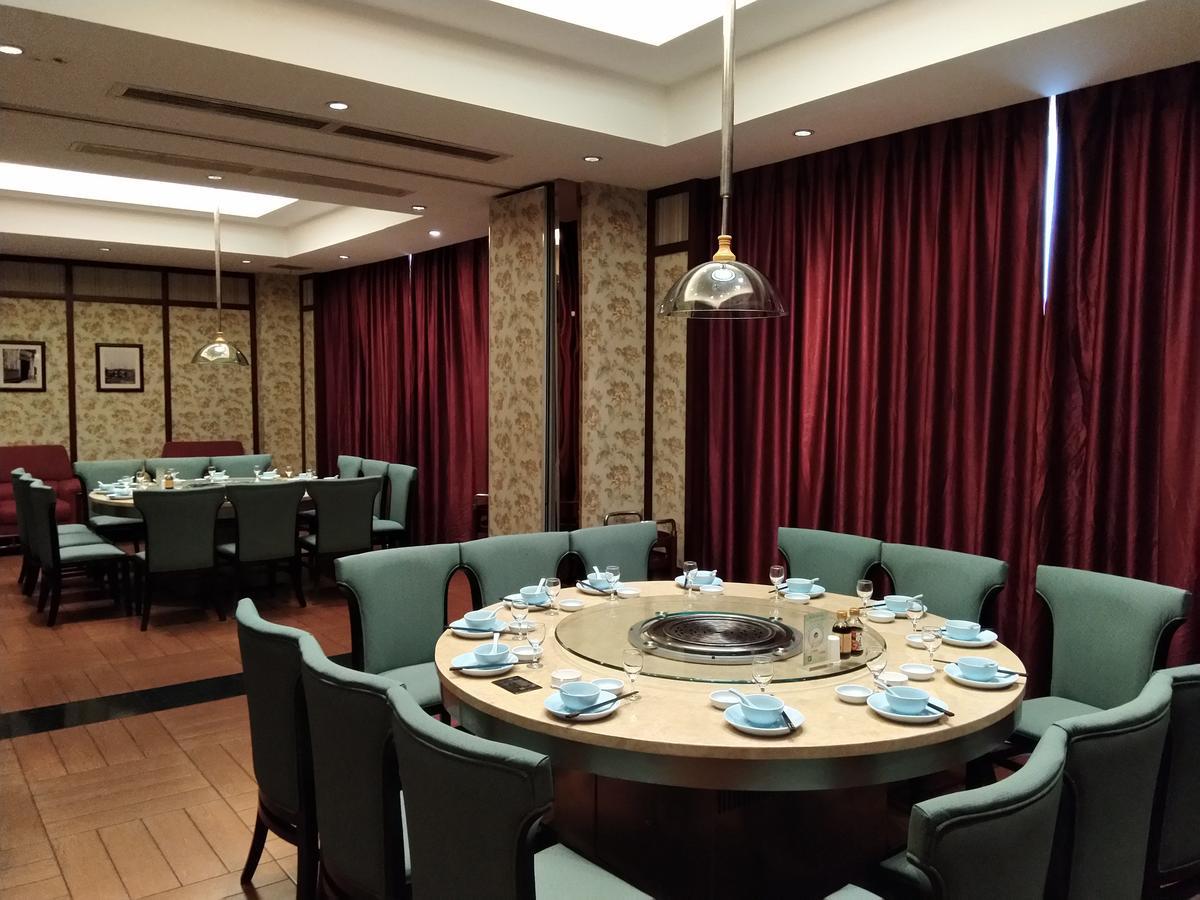Yuyao Yonghegong Hotel Екстериор снимка