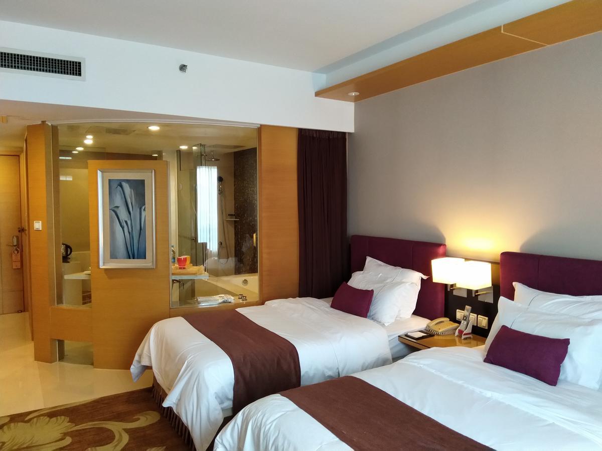 Yuyao Yonghegong Hotel Екстериор снимка