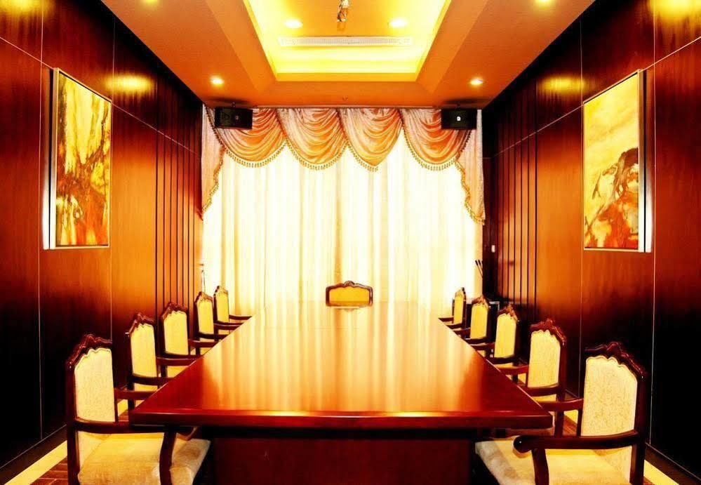 Yuyao Yonghegong Hotel Екстериор снимка